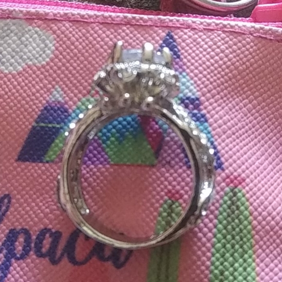 Ring - Picture 2 of 3